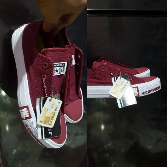 SEPATU CONVERSE ALLSTAR CT 2 UNDEFEATED FULL MOTIF  MAROON PREMIUM