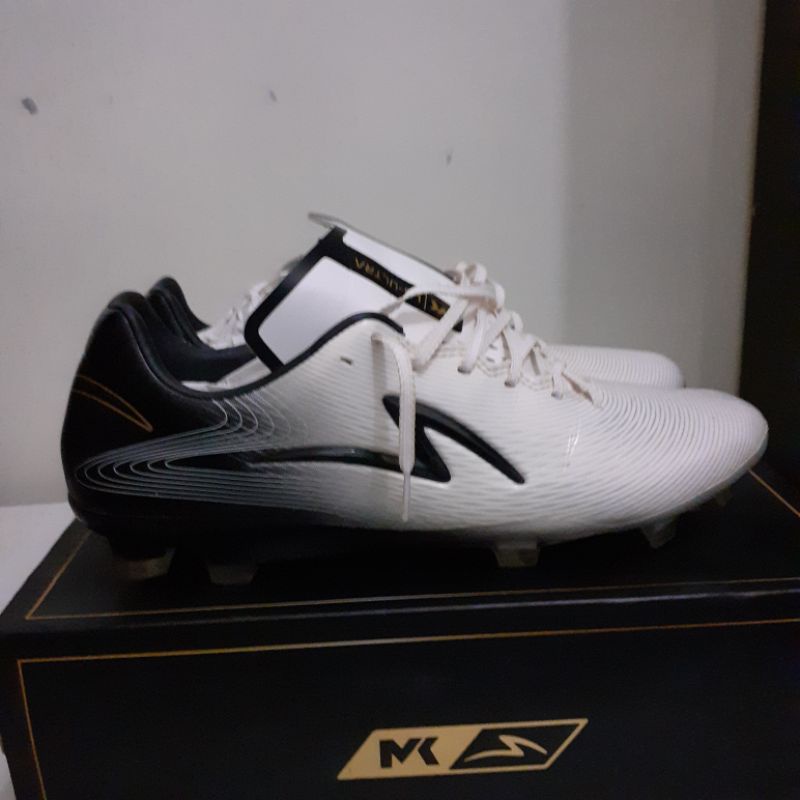 specs lightspeed ultra fg klok