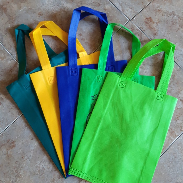 

✨ BISA COD ✨ tas spundbond polos 38×45 - Hijau