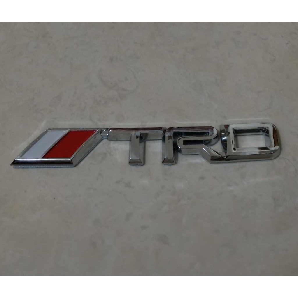 Emblem / Logo Mobil Flag / Bendera TRD Chrome