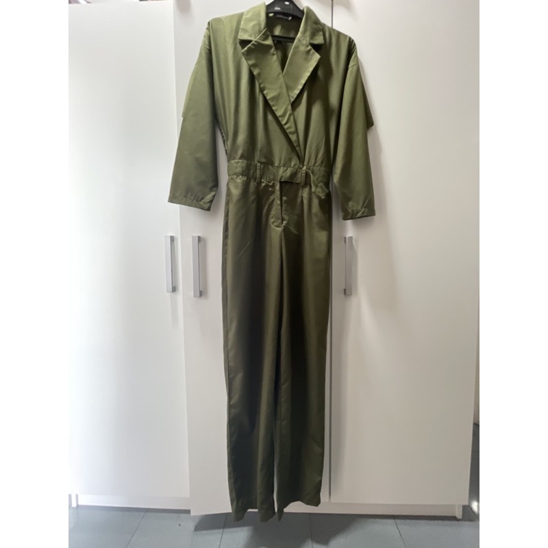 overall jumpsuit warna olive merk modelano preloved