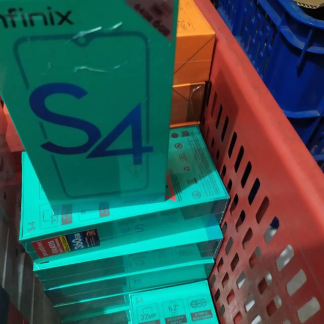 Infinix S4