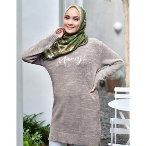 Mandjha Sweater Ivan Gunawan Fashion Twotone Sweatshirt Ready Stokku Size M