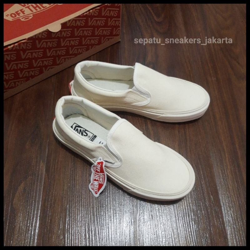 Sepatu V4NS Slip On Cream Size 36 - 43