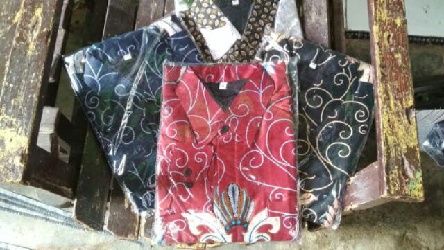 Baju Batik Pria / Kemeja Batik Semi Sutra / Baju Batik Pekalongan
