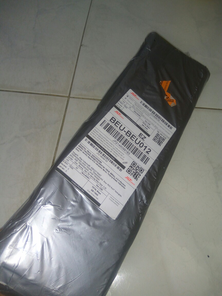 Rak Tas Gantung Mika Tebal  0,20