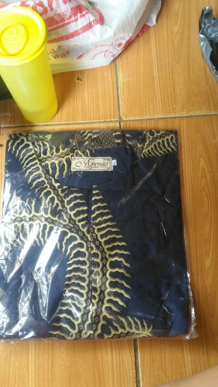 Batik Myrna - Kemeja Batik Atasan Lengan Pendek Pria Merak Dongker