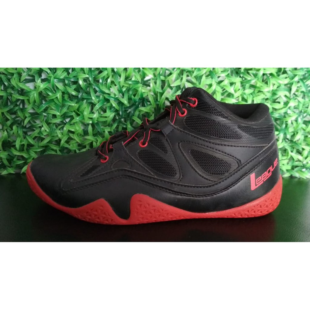 Sepatu Basket League Ballistic 103046006