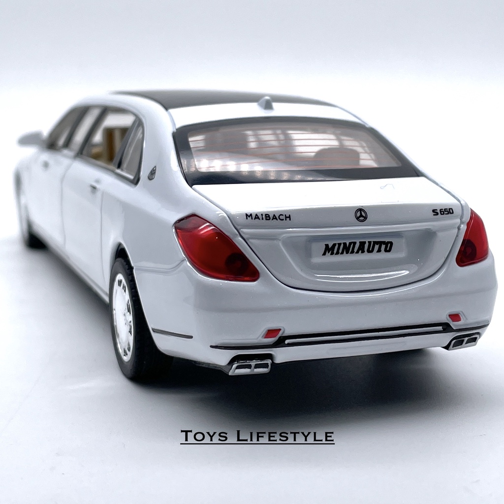 Mobil MiniAuto Diecast - Mercedes Benz Maybach S650 Skala 1:32