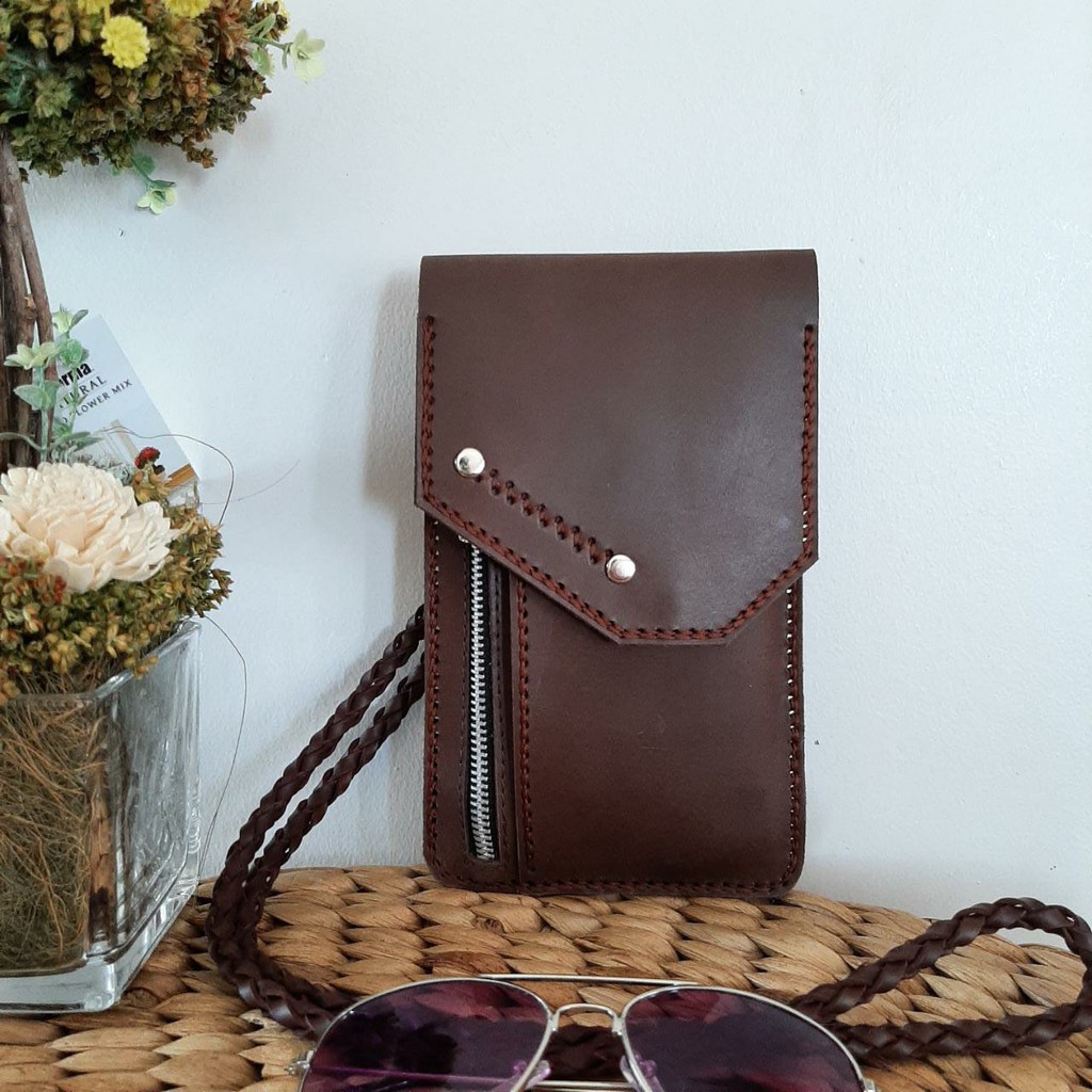 Tas kalung/tas leher hp kartu uang atm kulit sapi asli sulam hand made TK01