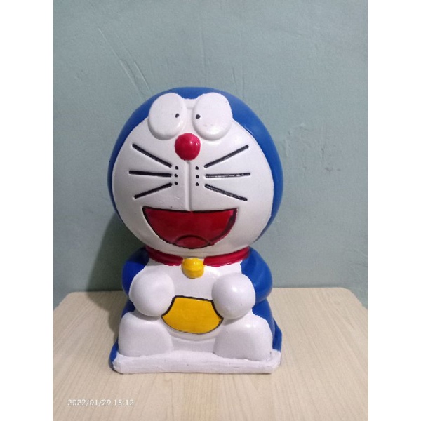 celengan doraemon