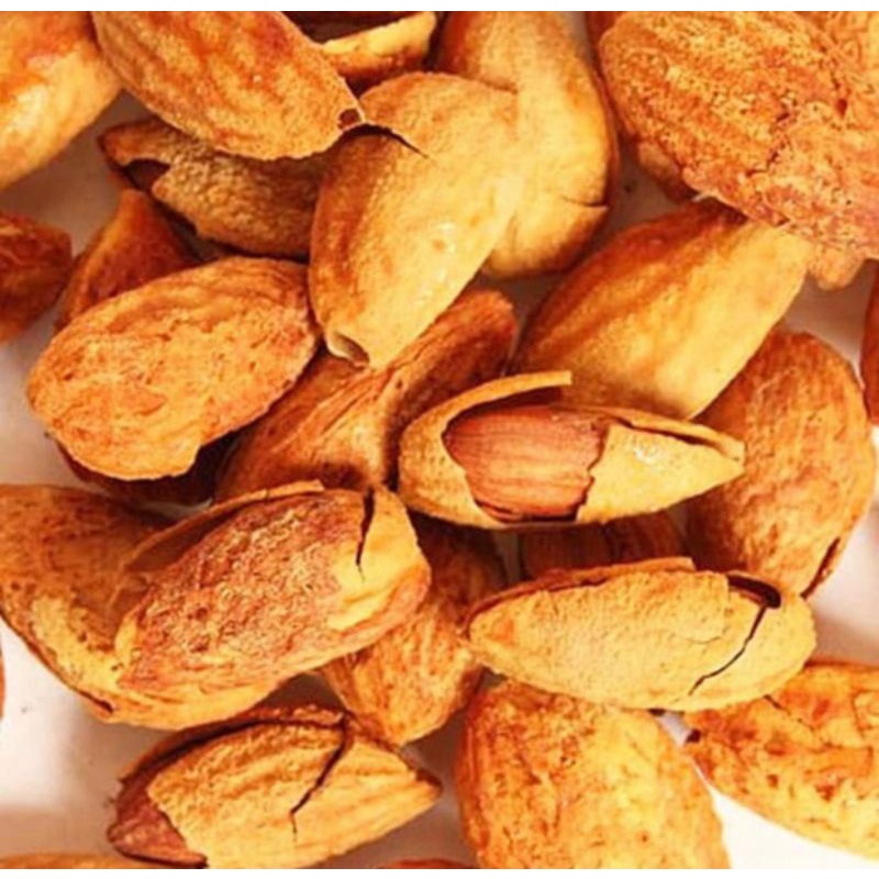 

roasted almond kulit dan tanpa kulit berat 250gr