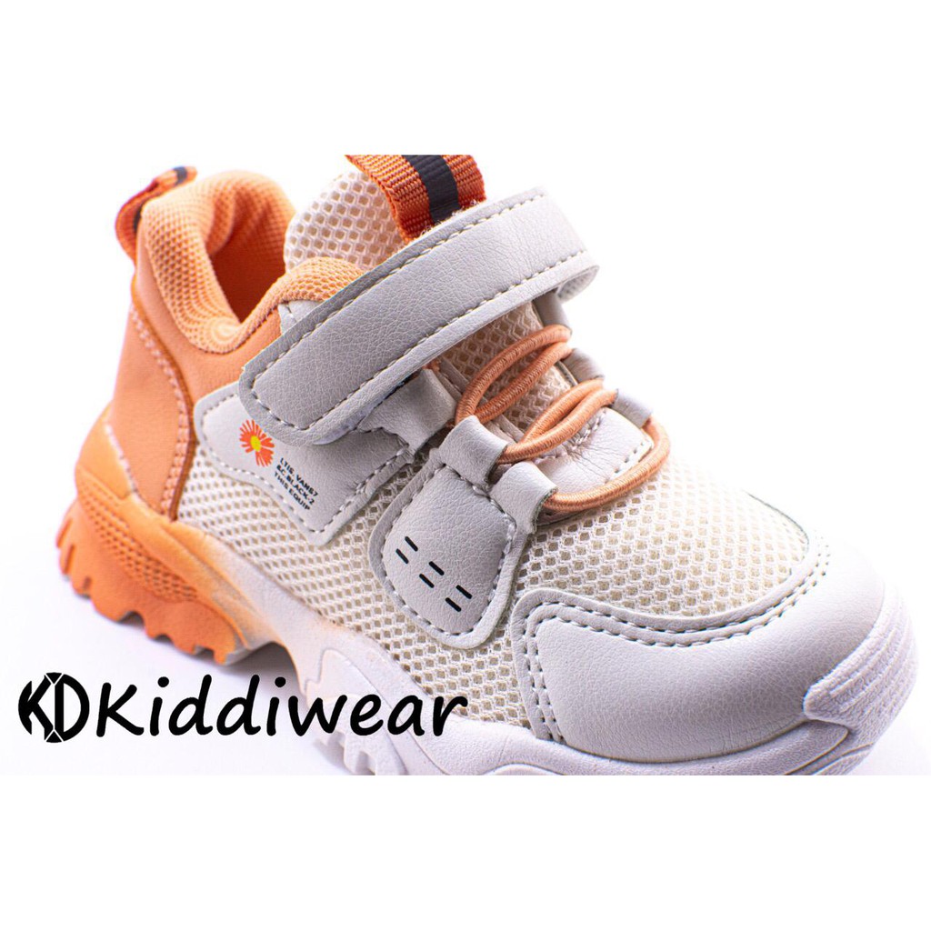 (Kiddiwear) Sepatu sneakers anak MBK59