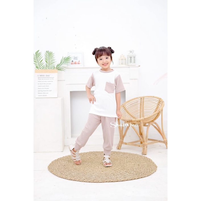 One Set Waffle by Shabrina