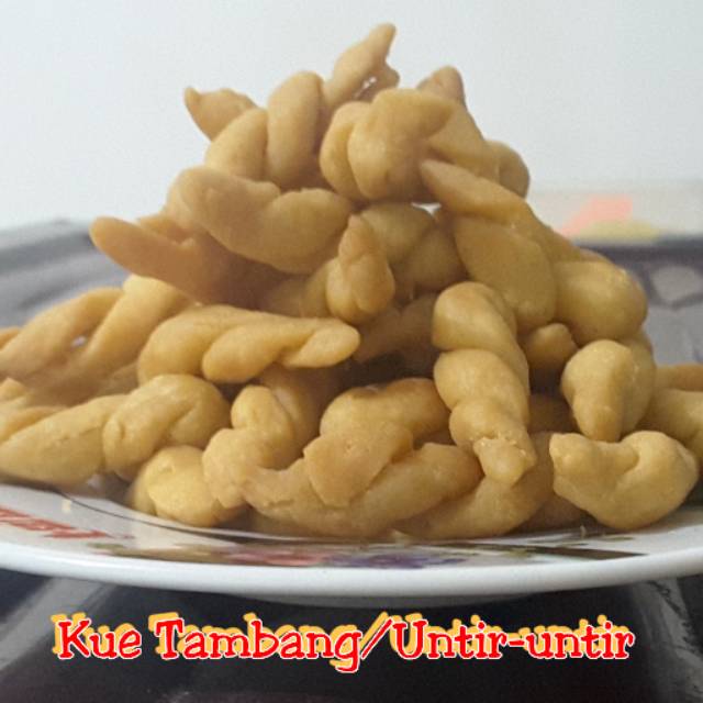 

Kue Tambang / Untir-untir by Indezh