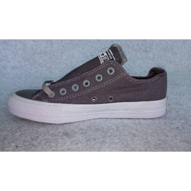 Converse abu abu
