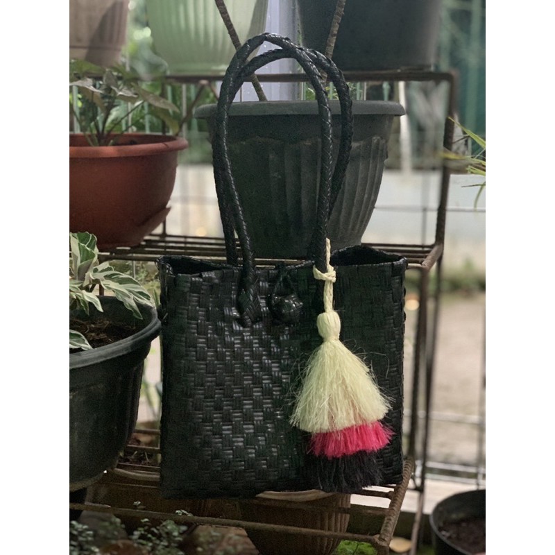 Pompom rumbai/gantungan tas/accesories tas (warna di kirim random)