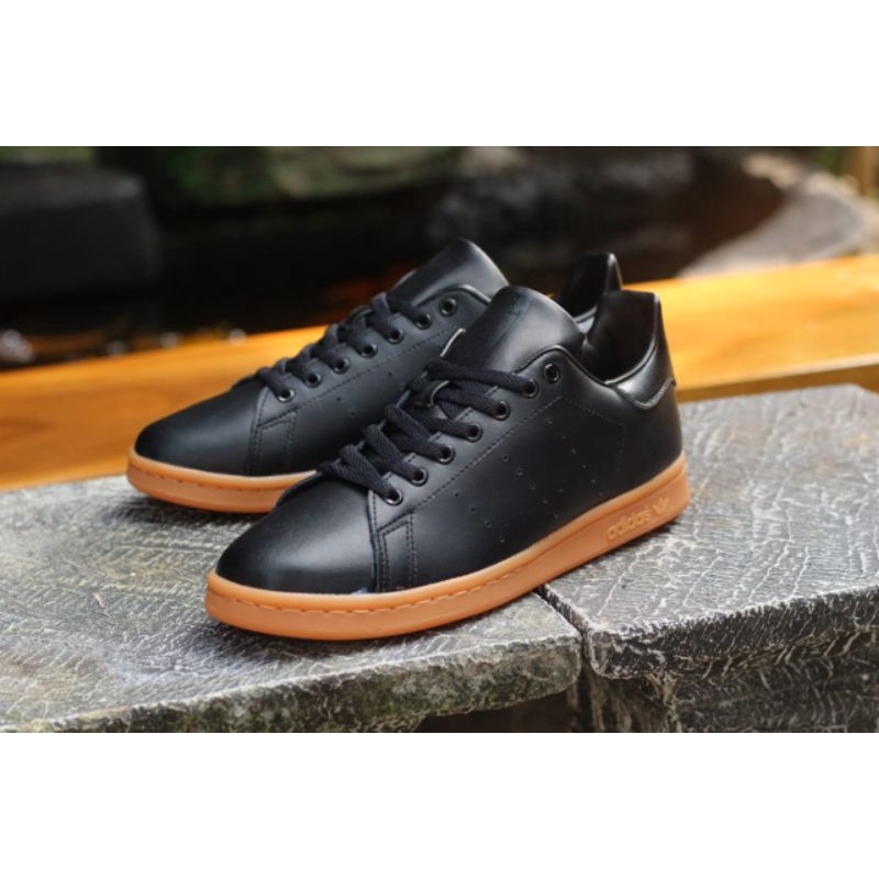 ADIDAS STAN SMITH BLACK SOLE GUM INDONESIA