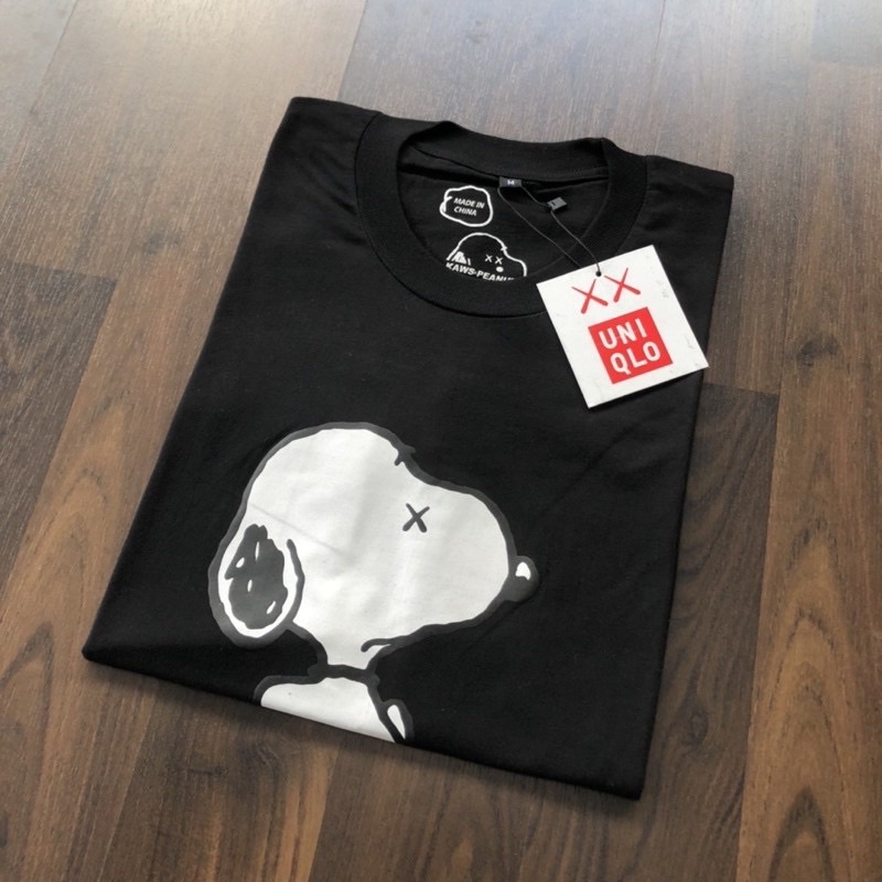 KAOS UNIQLO | BAJU UNIQLO | TSHIRT UNIQLO OVERSIZE-Peanuts snopy hitam