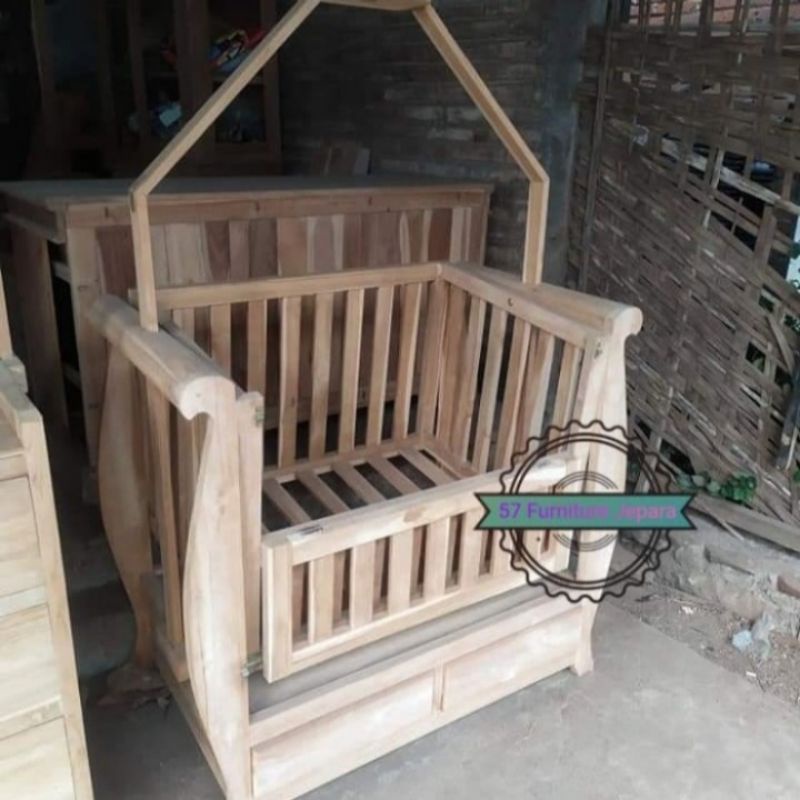 Box tempat tidur bayi/baby ranjang kayu jati mentahan