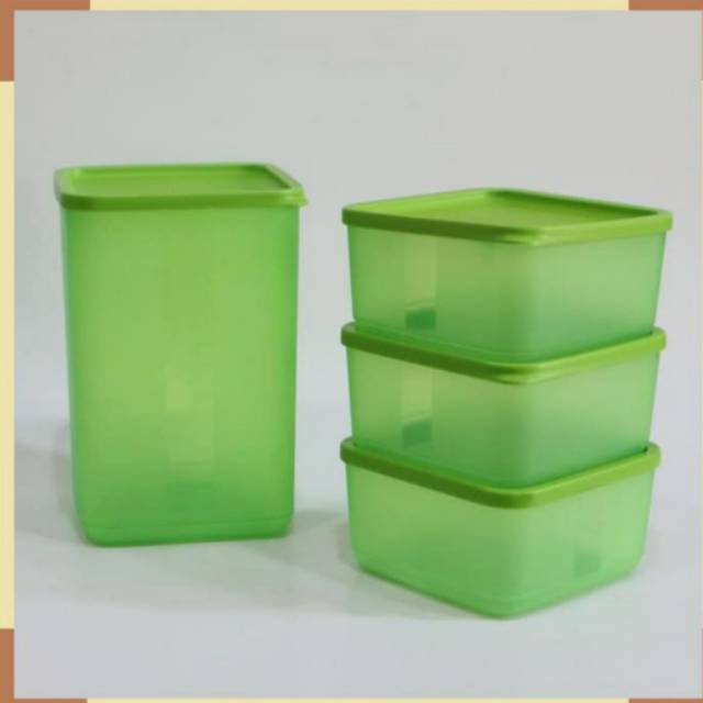 TOPLES PLASTIK KOTAK / TOPLES PLASTIK KUE / TOPLES KOTAK MAKANAN / TEMPAT MAKANAN / TOPLES KUE 4 PCS