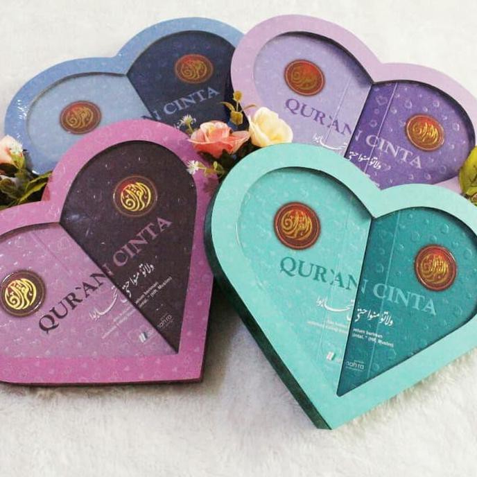 Quran Cinta. Kado Terindah Untuk Orang Tercinta. Mushaf. Almahira