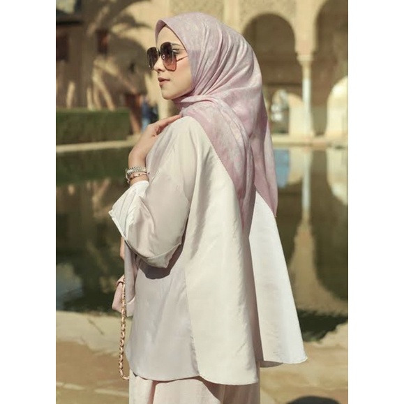 Buttonscarves Granada Pink mist