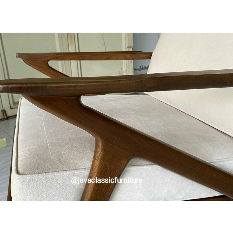 KURSI TERAS SANTAI SCANDINAVIA RETRO VINTAGE 1 SEATER ARMCHAIR RUANG TAMU MURAH DUDUKAN JOK BUSA KAIN BLUDRU BAHAN KAYU JATI TUA TPK GRADE A BERKUALITAS FINISHING NATURAL DOFF FURNITURE JEPARA-2