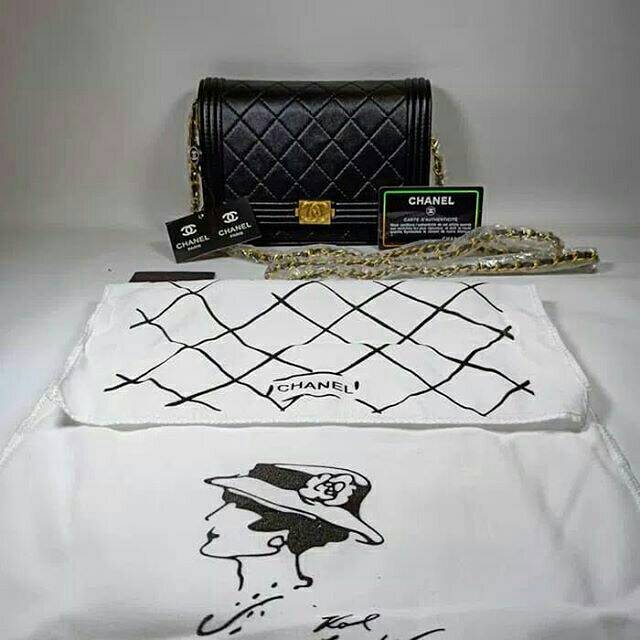 Tas Slingbag Chanel Le boy Shopee Indonesia