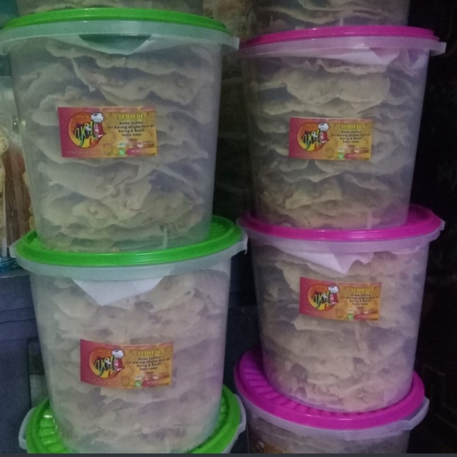 

Peyek kacang Tanah, Peyek teri, Peyek rebon, Peyek kacang ijo 1kg