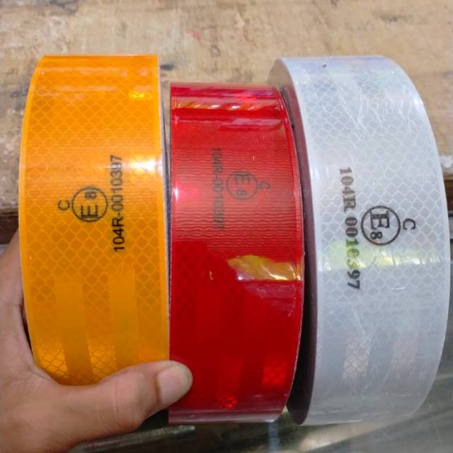 

Sticker nyala aplicator aplication reflective tape truck transportasi umun merah kuning putih i