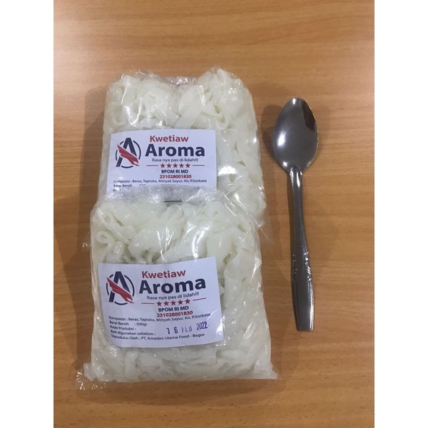 

Kwetiau Kalimantan Aroma 1kg Free Sendok / Kuetiaw Mentah