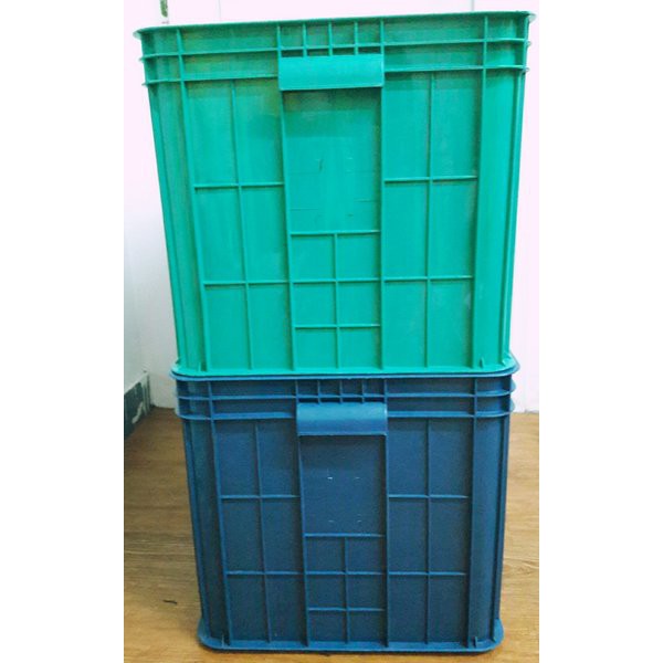 container rapat P63.1xL 42.2xT38.1cm KHUSUS GOSEND