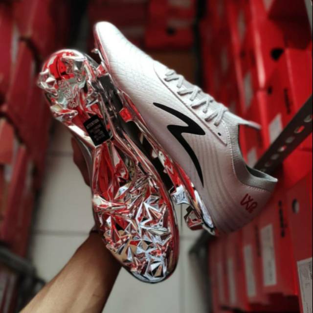 SEPATU BOLA SPECS ACCELERATOR LIGHTSPEED II FG PLUIM SE