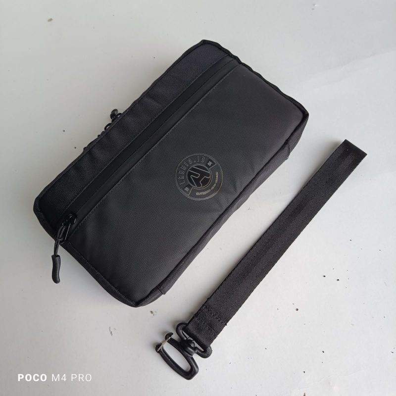 Hand Bag Labbio Clutch Bag Sling Bag pria wanita Multifungsi