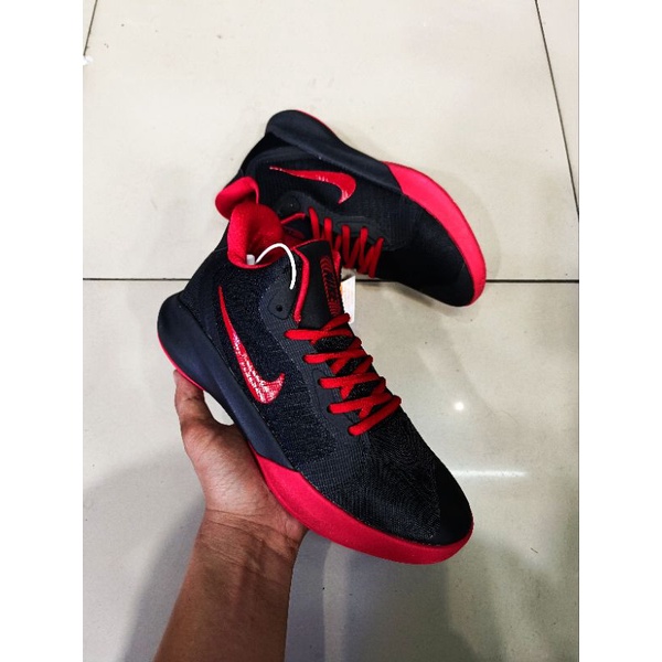 n*ke Pr*cision Three Black Red