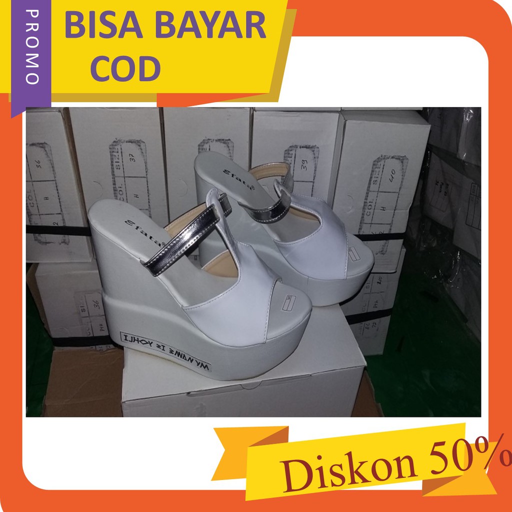 SANDAL WEDGES WANITA TERBARU WEDGES EL73 PUTIH Bahan Sintetis putih dan kilap hitam - Tinggi 12cm