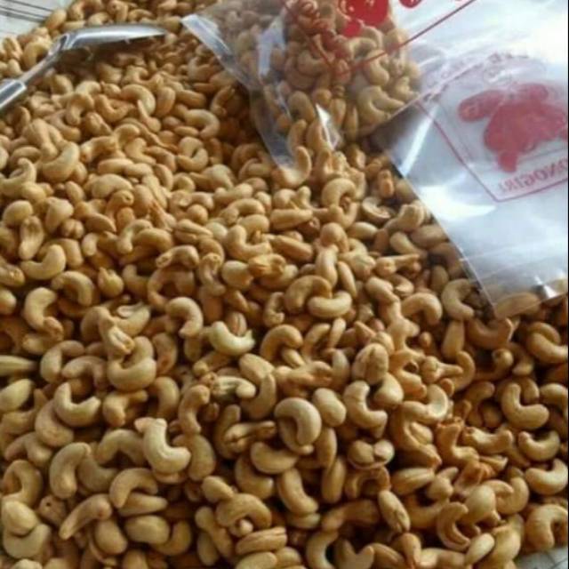 

Kacang mede matang goreng utuh 1kg