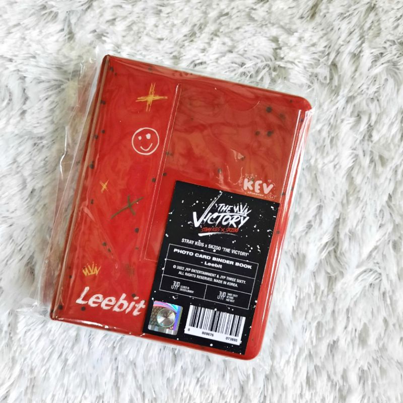 [BOOKED] SKZOO The Victory Photocard Binder Leebit
