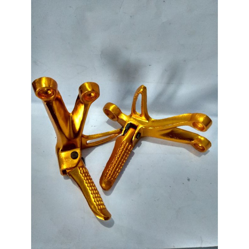 FOOTSTEP SATRIA FU BOSTEP SATRIA FU POSTEP SATRIA FU GOLD