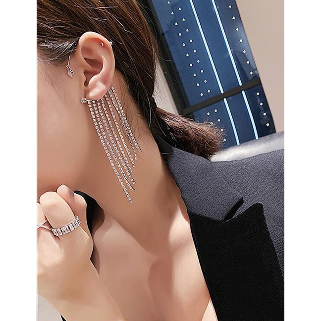 LRC Anting Tusuk Fashion Silver Full Tassel Ear Clip F61614