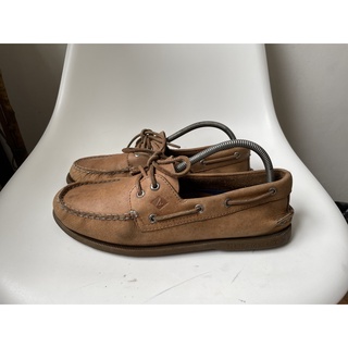 tan sperry sneakers