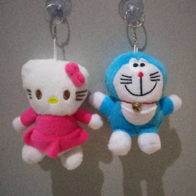 Boneka SNI doraemon tempel kaca mobil