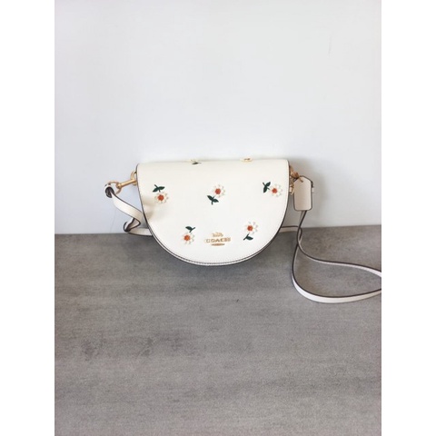 TAS COACH ELLEN CROSSBODY WITH DAISY EMBROIDERY