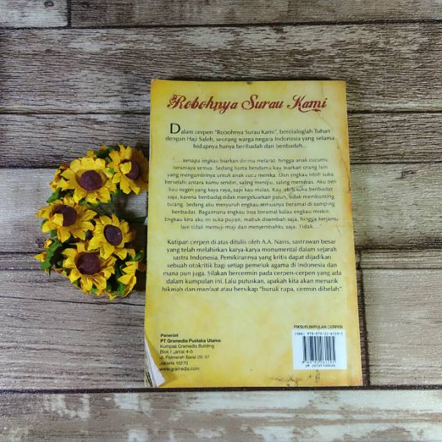 Robohnya Surau Kami A A Navis Shopee Indonesia