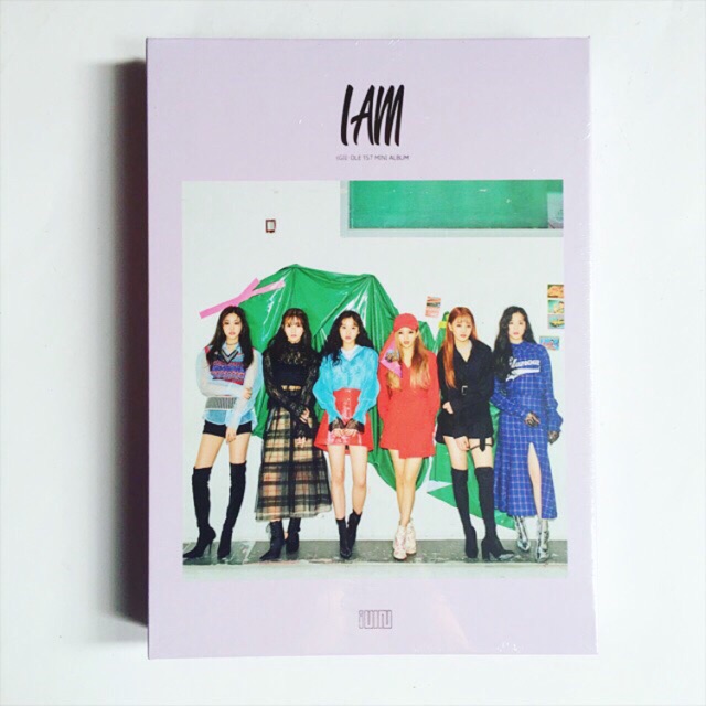 (G)-IDLE - Mini Album Vol.1 (I am)