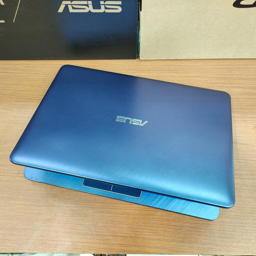 LAPTOP ASUS X441 AMD A4 RAM 4GB HDD 1TB GENERASI BARU WINDOWS10 MULUS