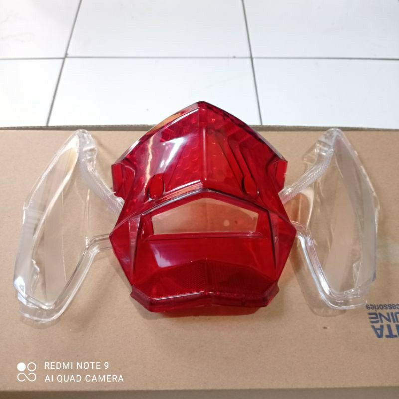 Mika kaca lampu stop belakang plus sein Honda Beat F1 2012 2013 2014 2015