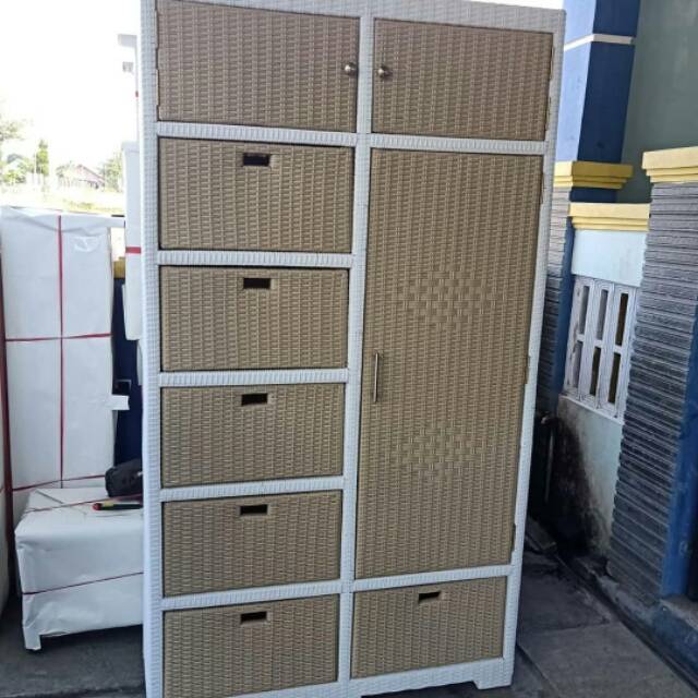 Lemari Rotan sintetis