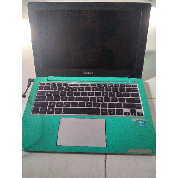 laptop asus x201e minus